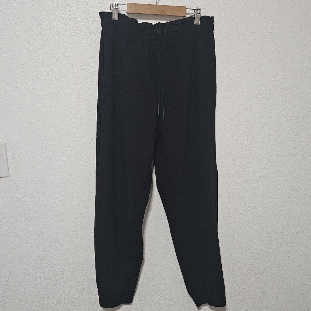 Athleta pull on joggers size 4 metropolis jogger